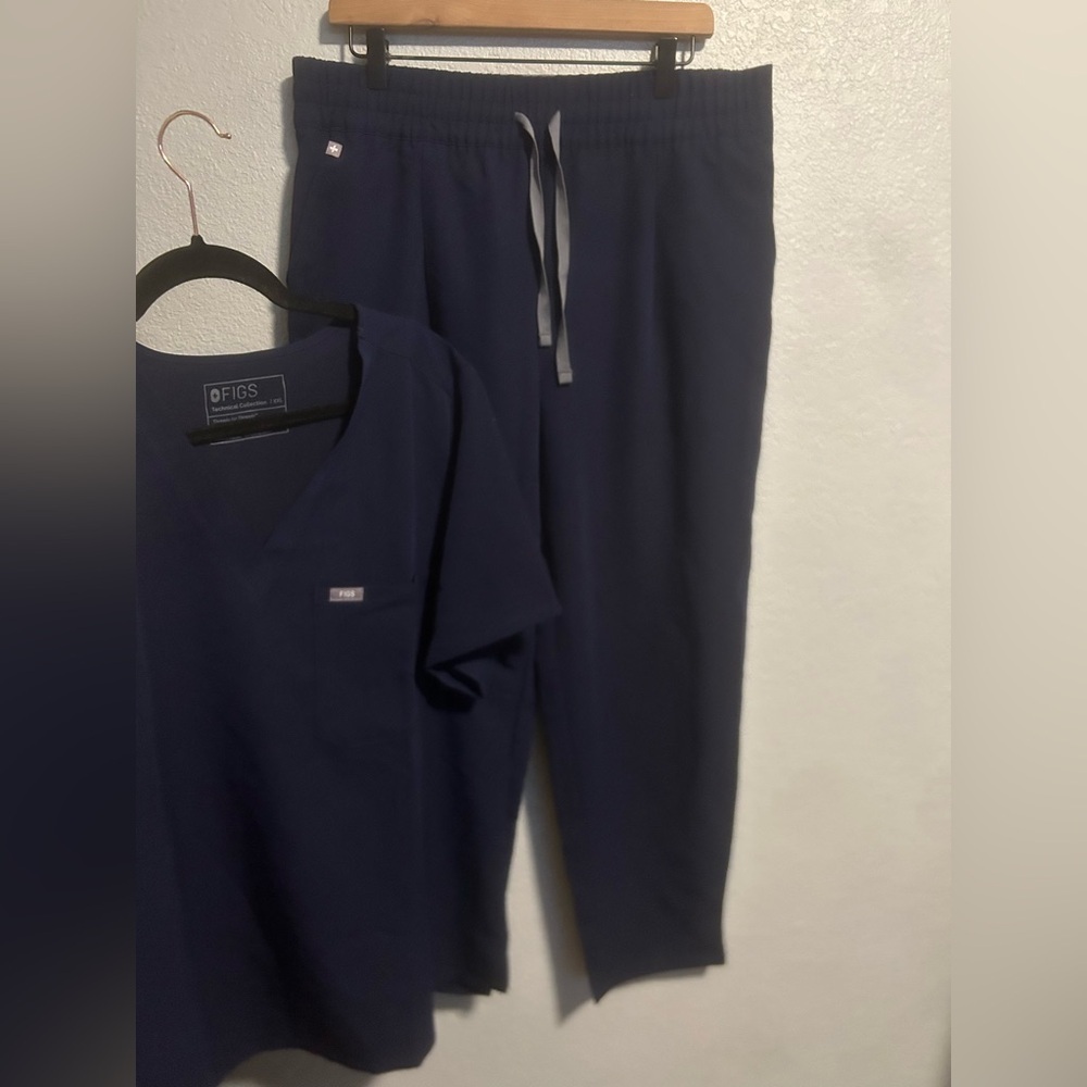 Figs navy blue two piece scrub set